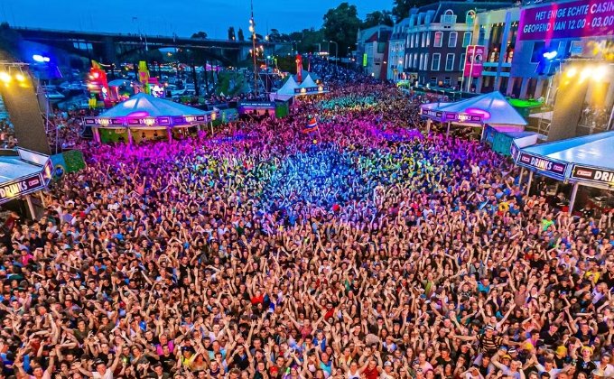 Tijdens de Nijmeegse vierdaagsefeesten kun je een huisje huren bij Wighenerhorst in Wijchen